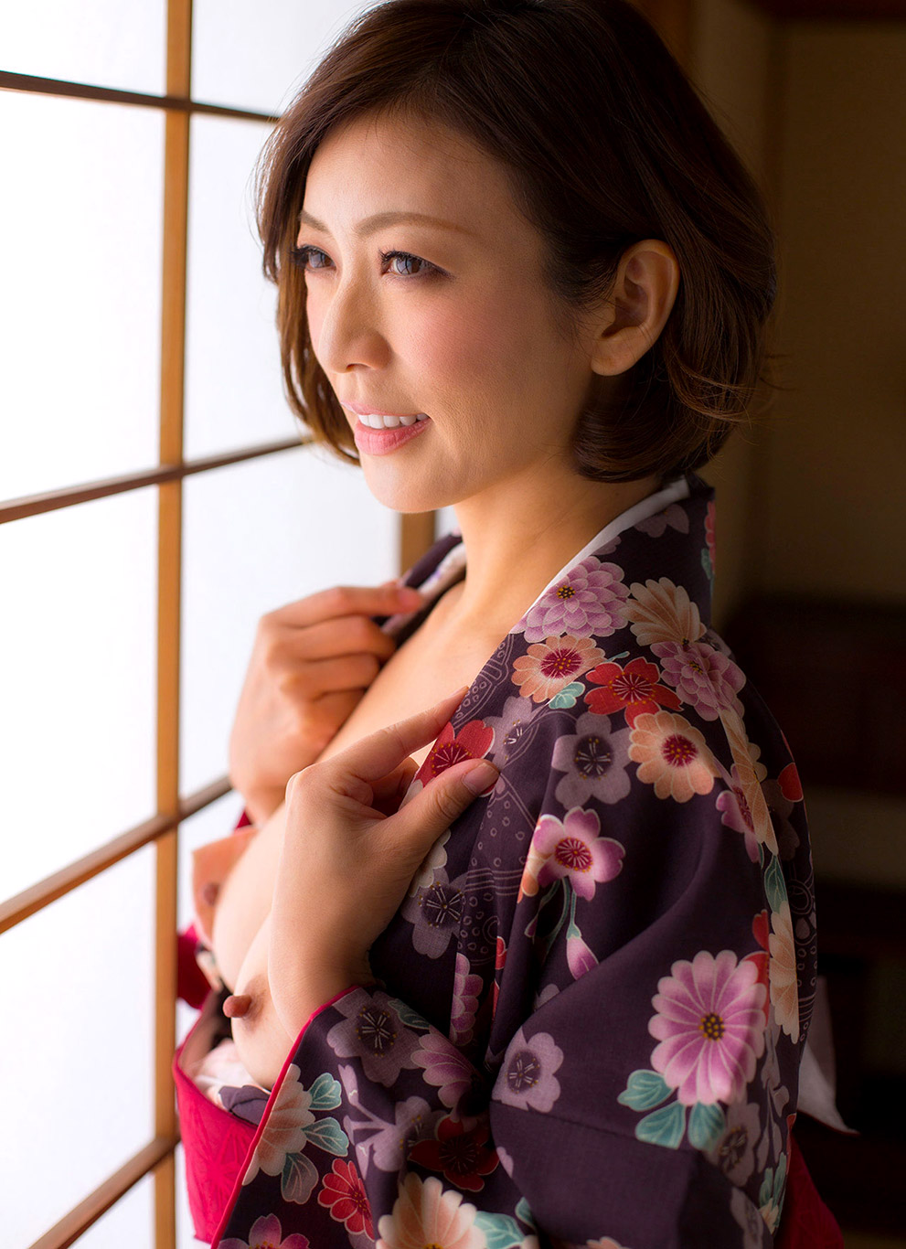 Japanese mature tube. Японские взрослые женщины. Японские зрелые красавицы в. Зрелые японки для взрослых.